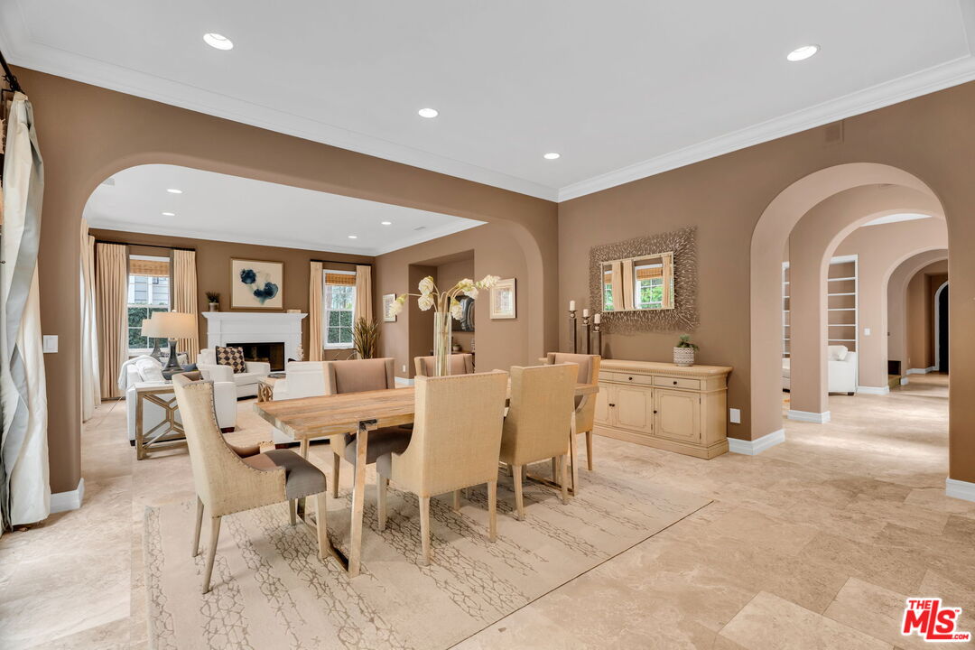 7578 Coastal View Dr