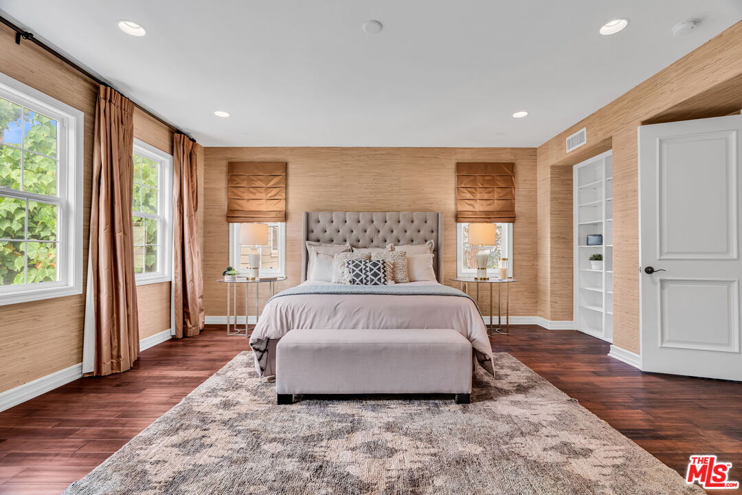 7578 Coastal View Dr