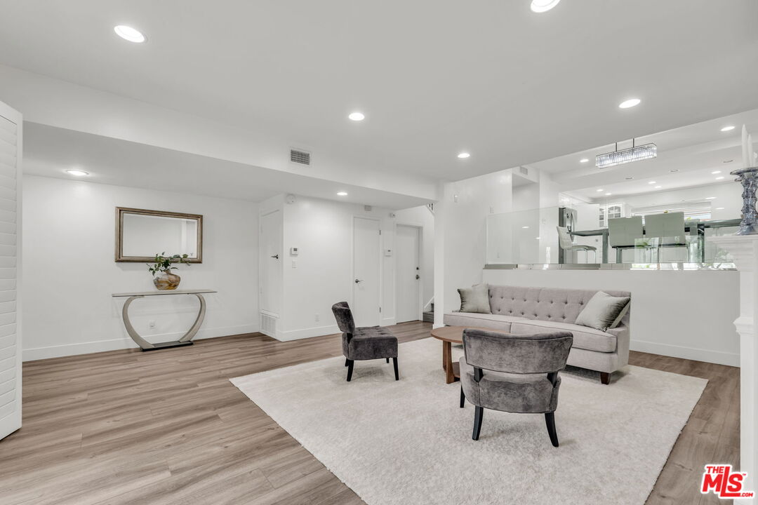 13224 Admiral Ave Unit: D
