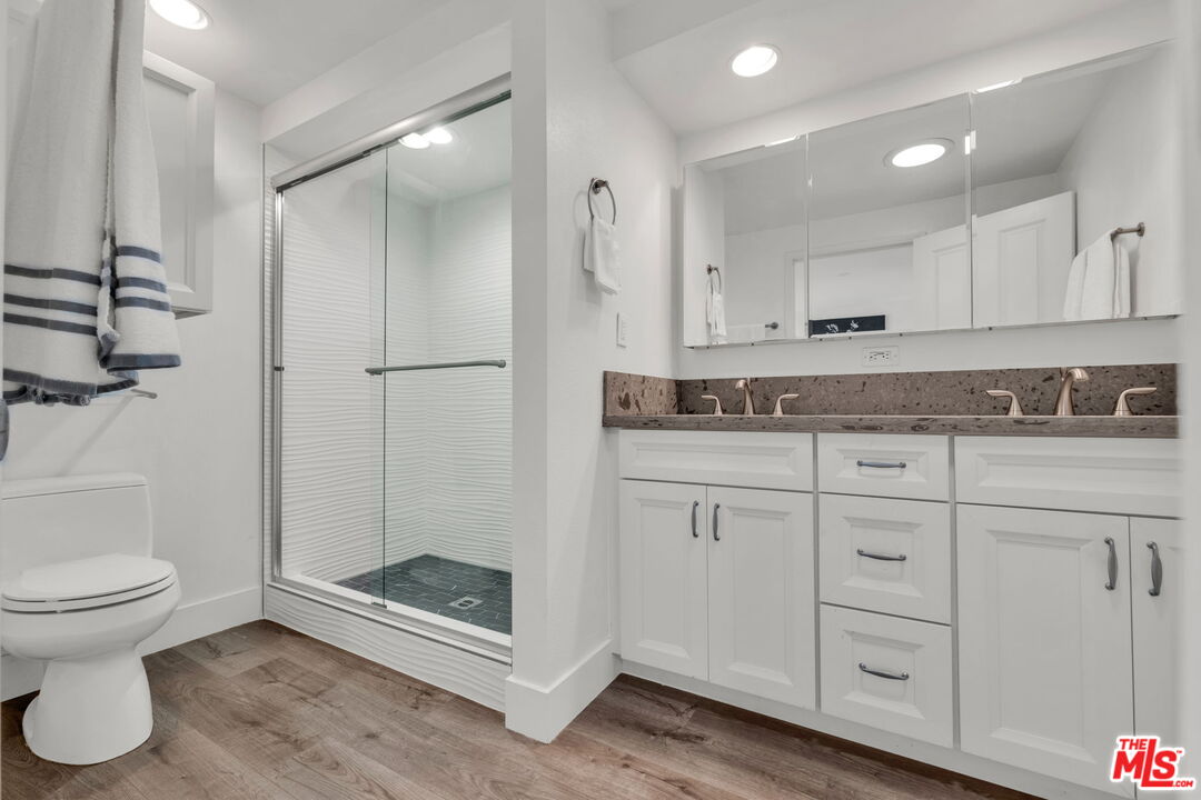 13224 Admiral Ave Unit: D