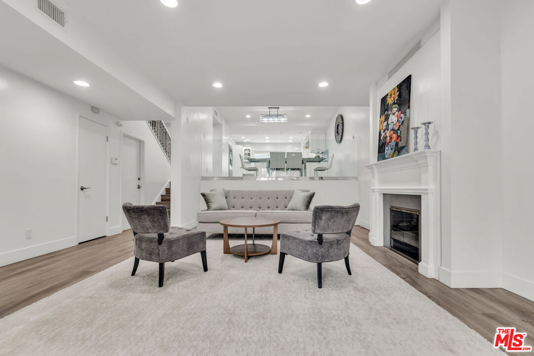 13224 Admiral Ave Unit: D