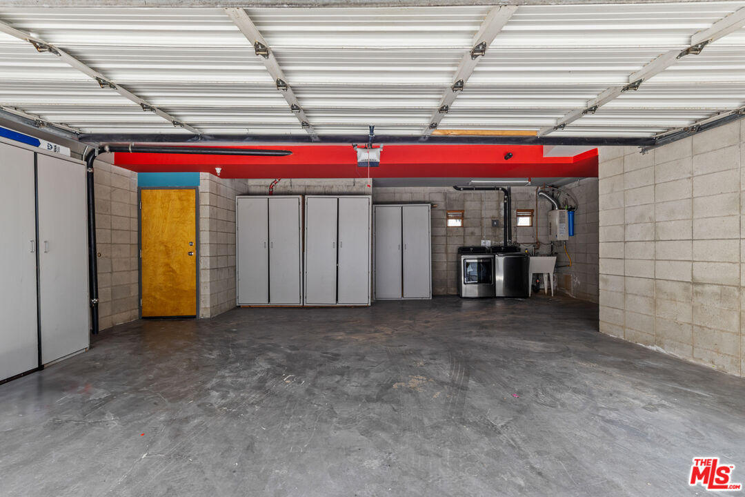 343 Rennie Ave Unit: 7