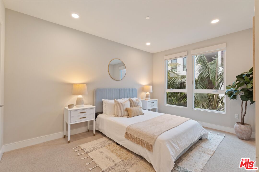 6030 Seabluff Dr Unit: 413