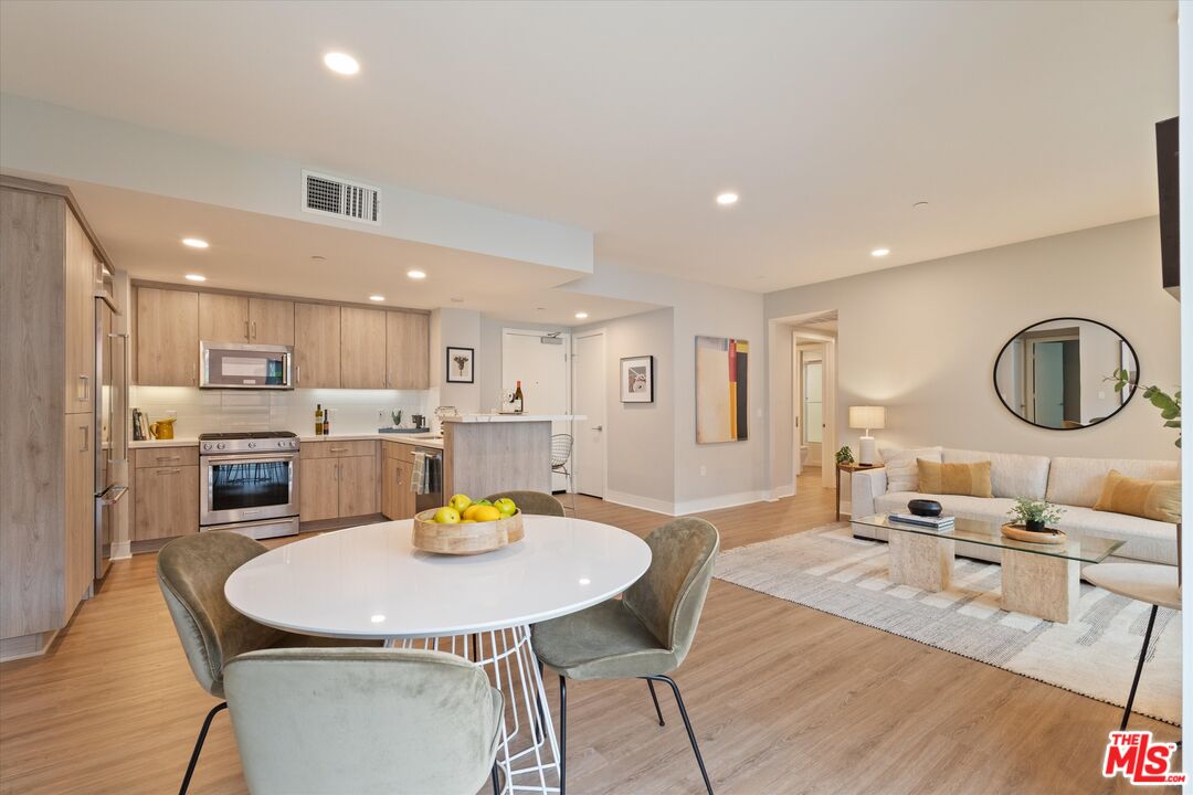 6030 Seabluff Dr Unit: 413