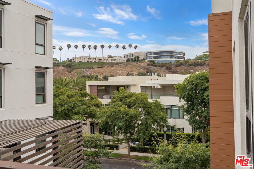 6030 Seabluff Dr Unit: 413
