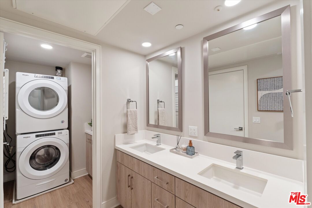 6030 Seabluff Dr Unit: 413