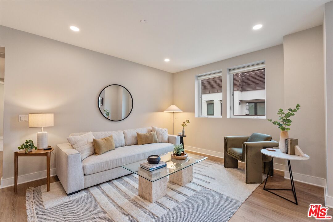 6030 Seabluff Dr Unit: 413