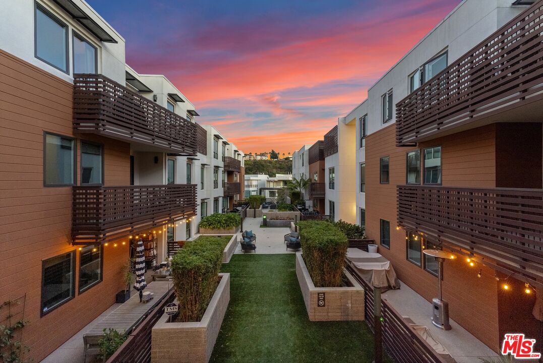6030 Seabluff Dr Unit: 413