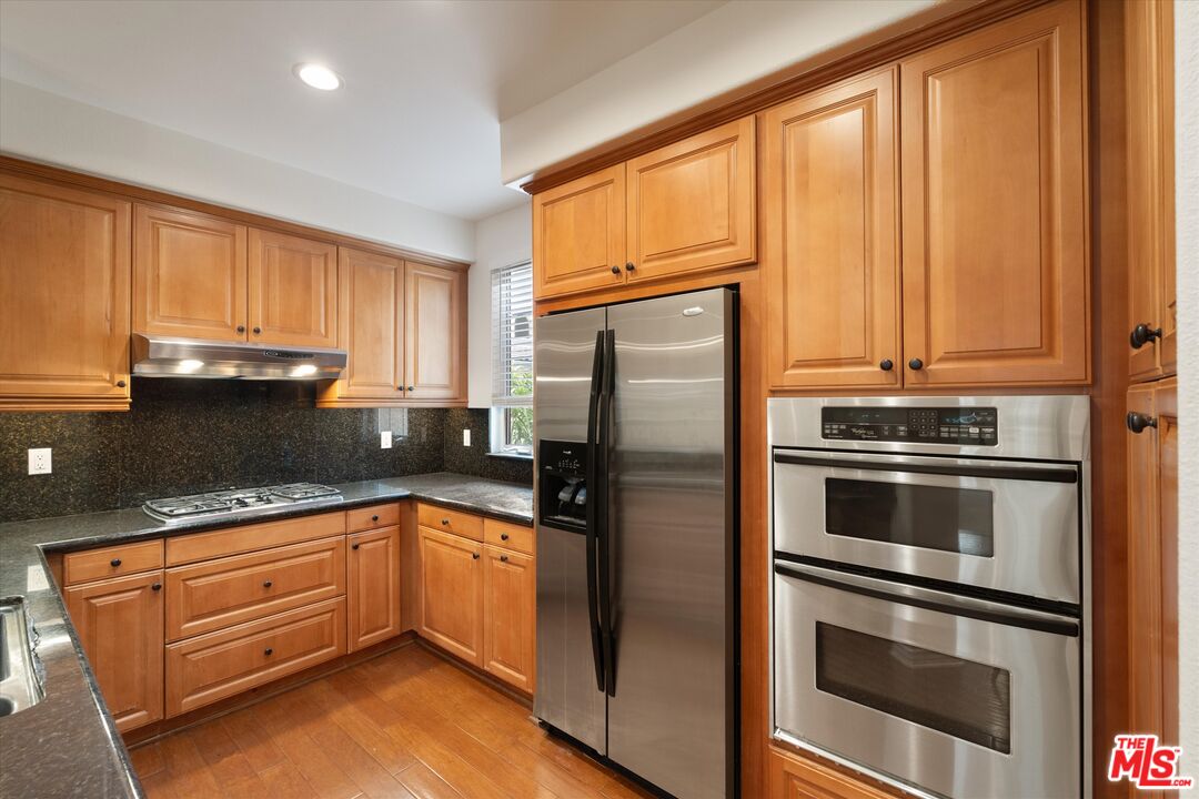 7101 Playa Vista Dr Unit: 205