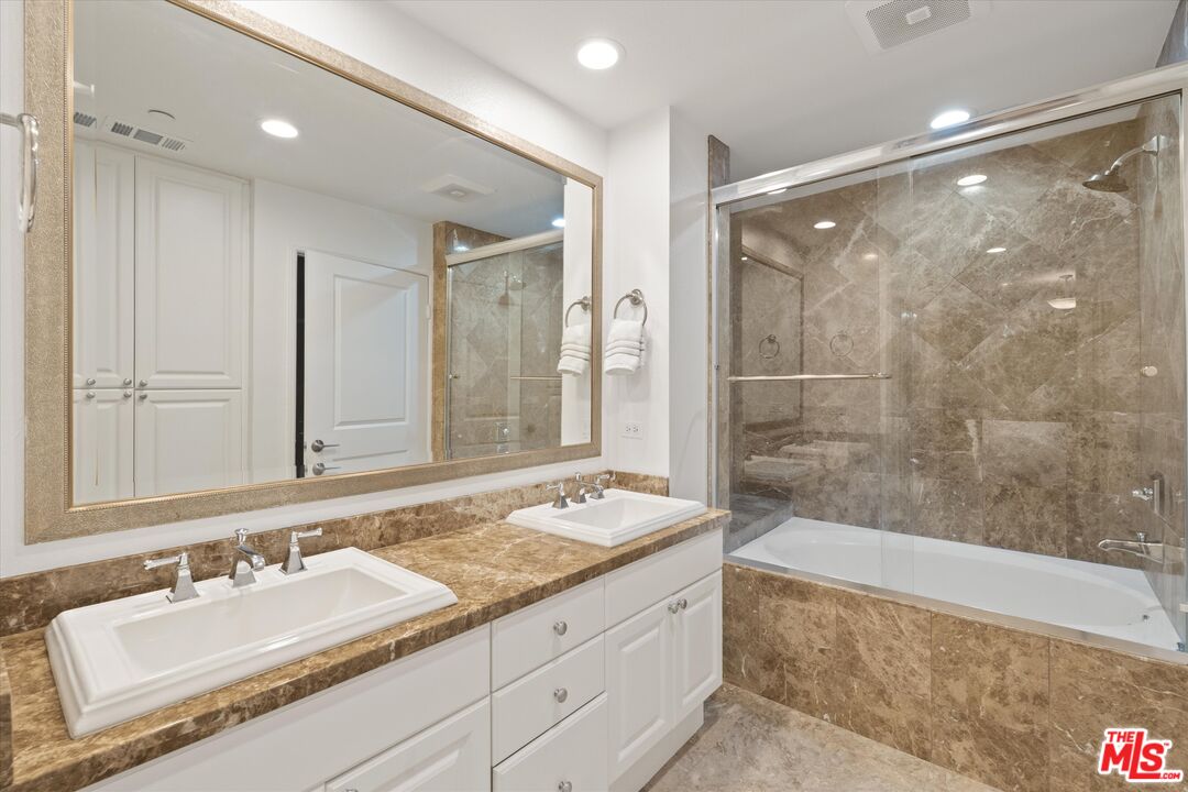 5625 Crescent Park W Unit: 125