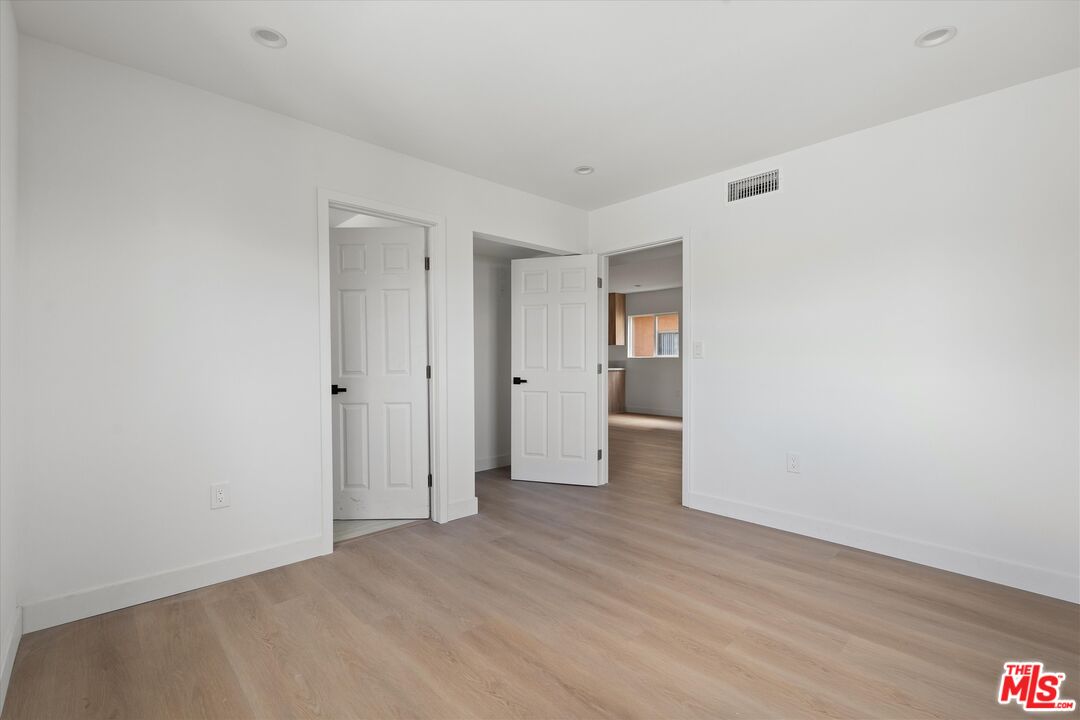 3752 Veteran Ave