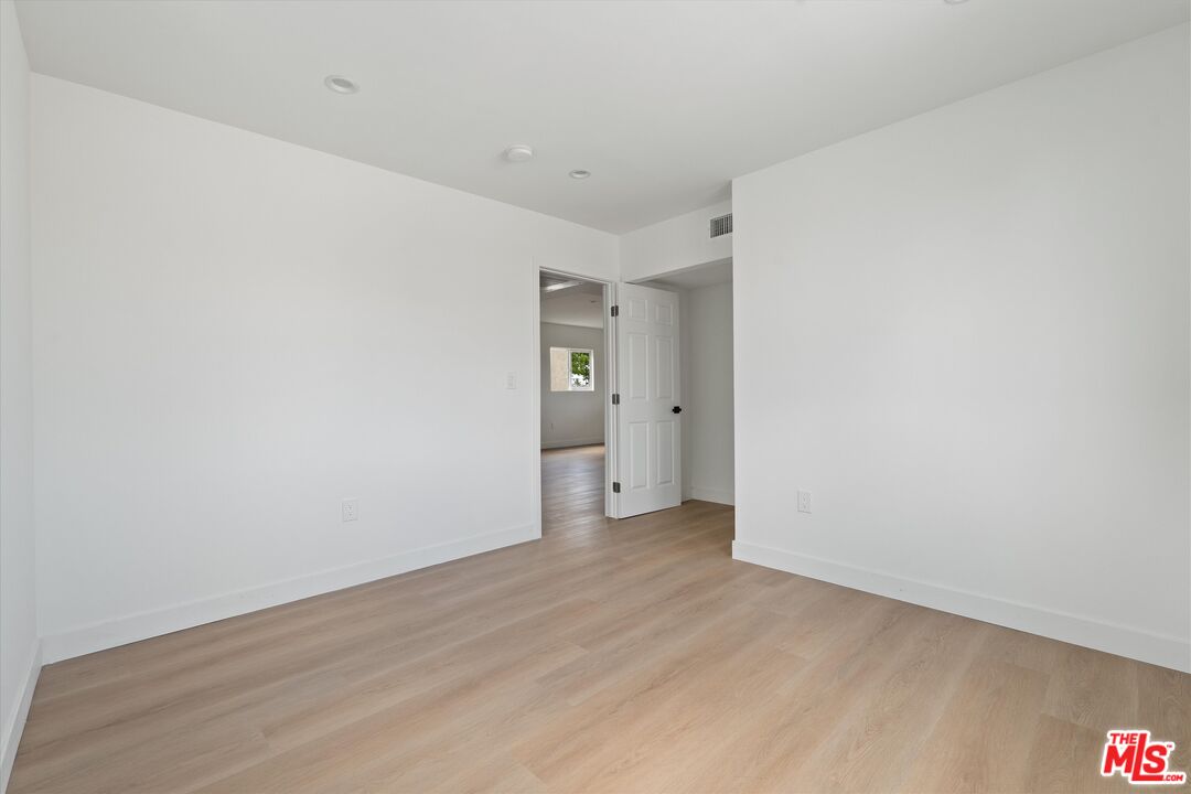 3754 Veteran Ave