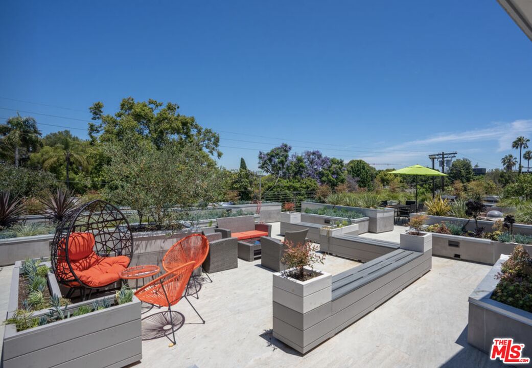 2336 Westwood Blvd Unit: 205