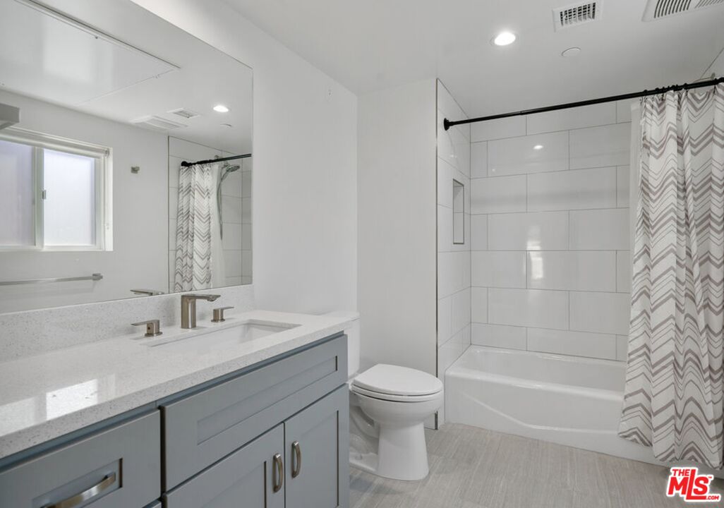 2336 Westwood Blvd Unit: 205