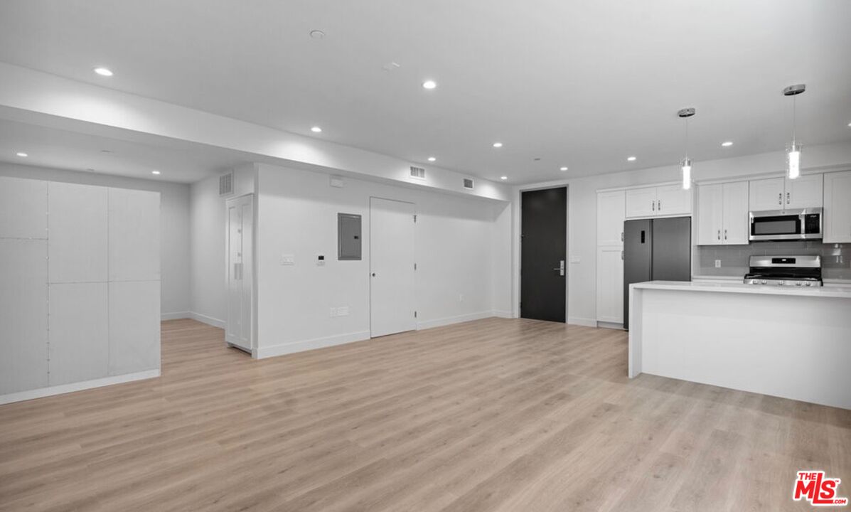 2336 Westwood Blvd Unit: 315