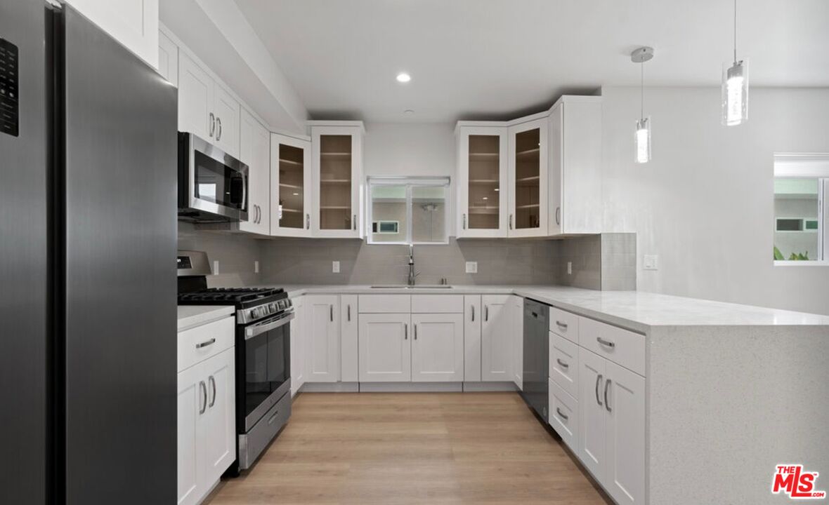 2336 Westwood Blvd Unit: 315