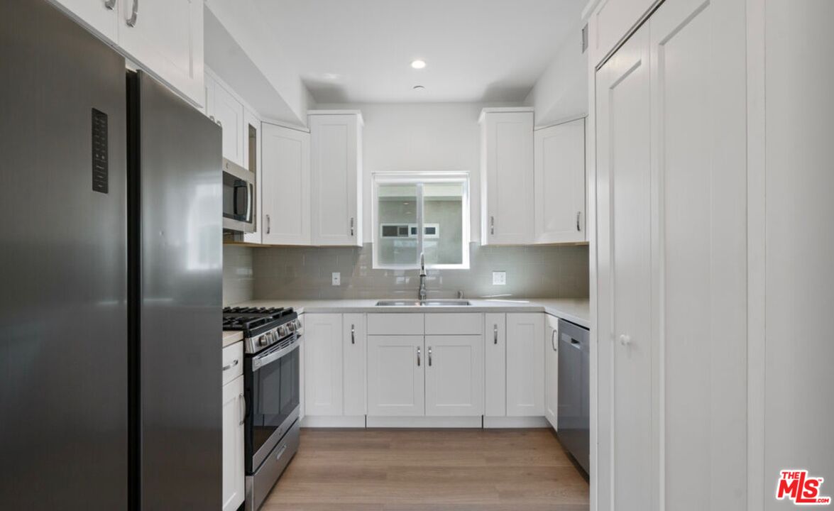 2336 Westwood Blvd Unit: 319