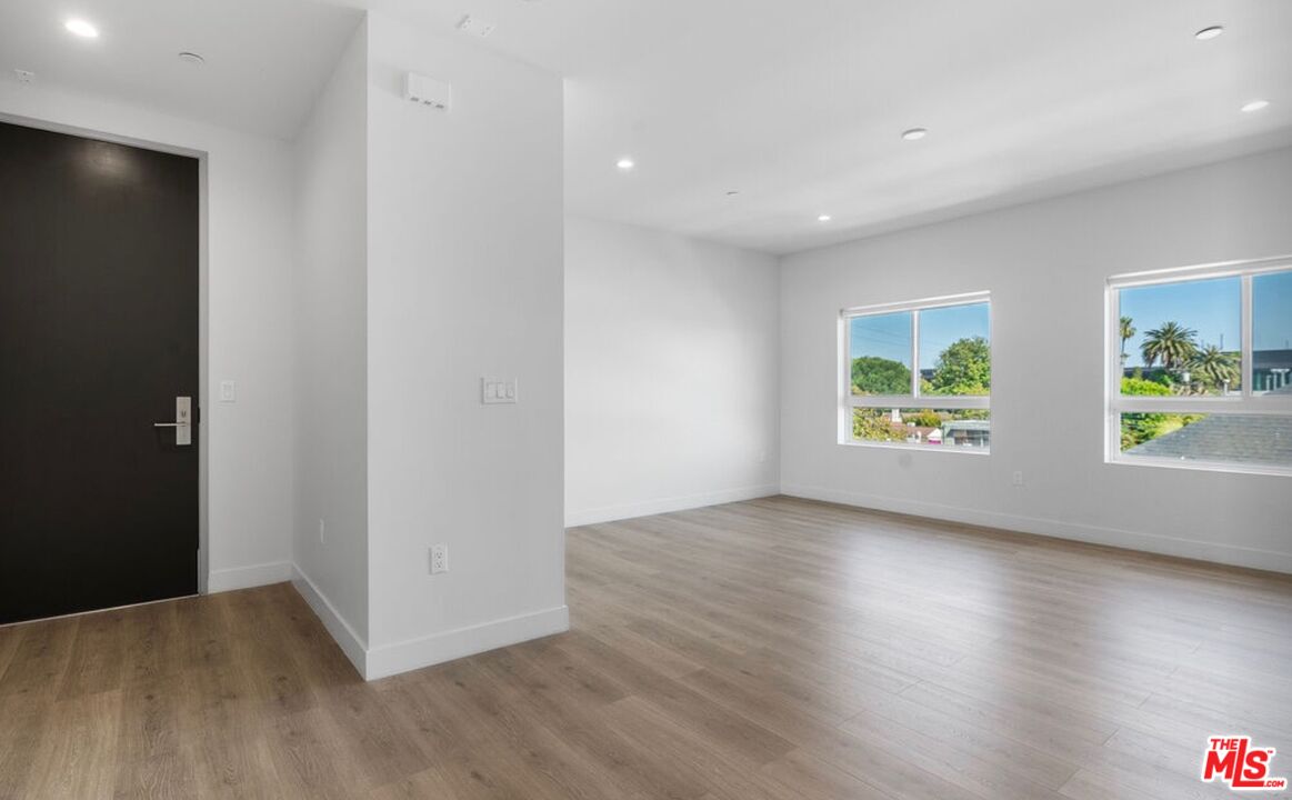 2336 Westwood Blvd Unit: 319