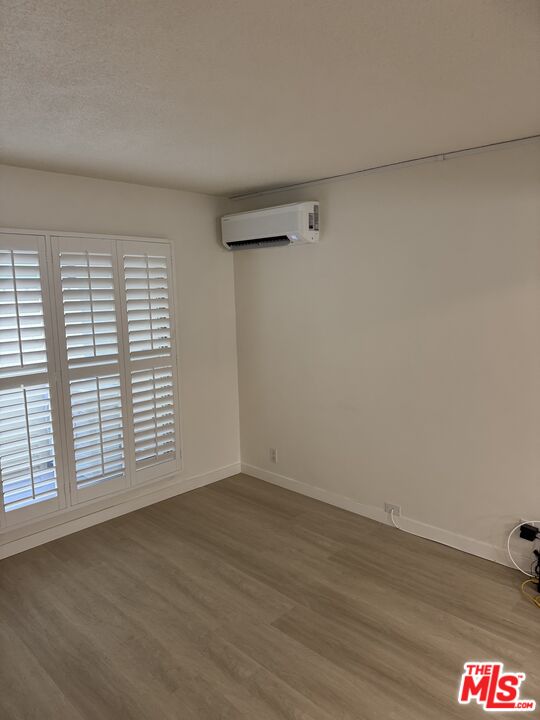 2621 Centinela Ave Unit: 7