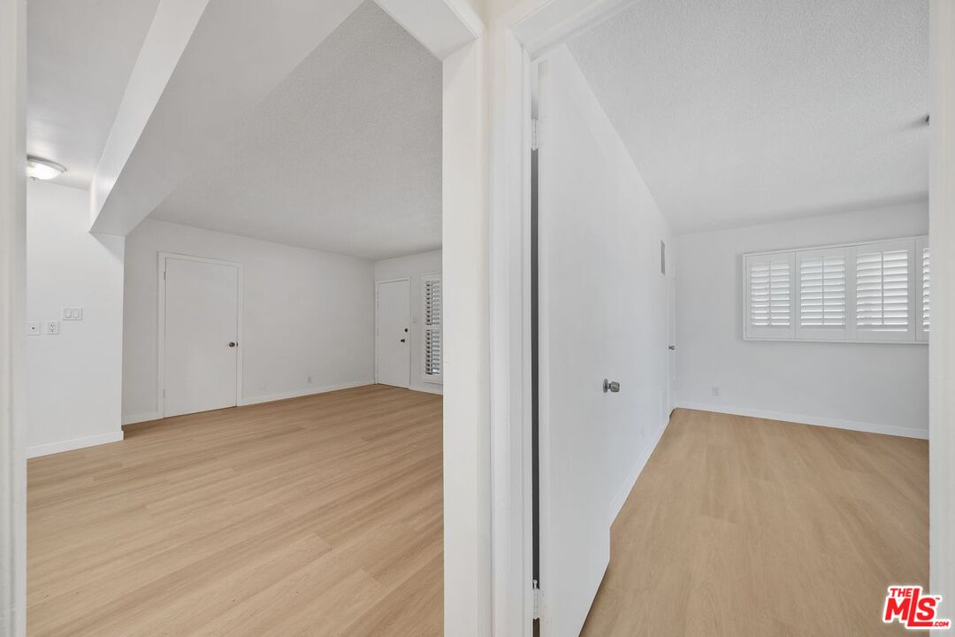 2621 Centinela Ave Unit: 7