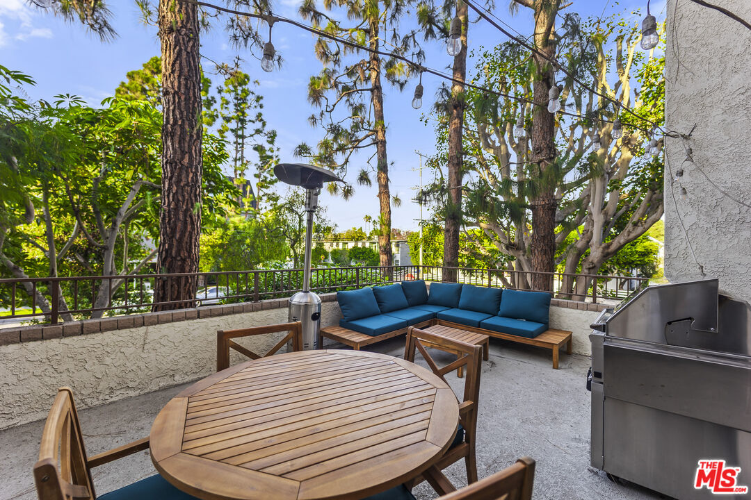 8110 Manitoba St Unit: 114