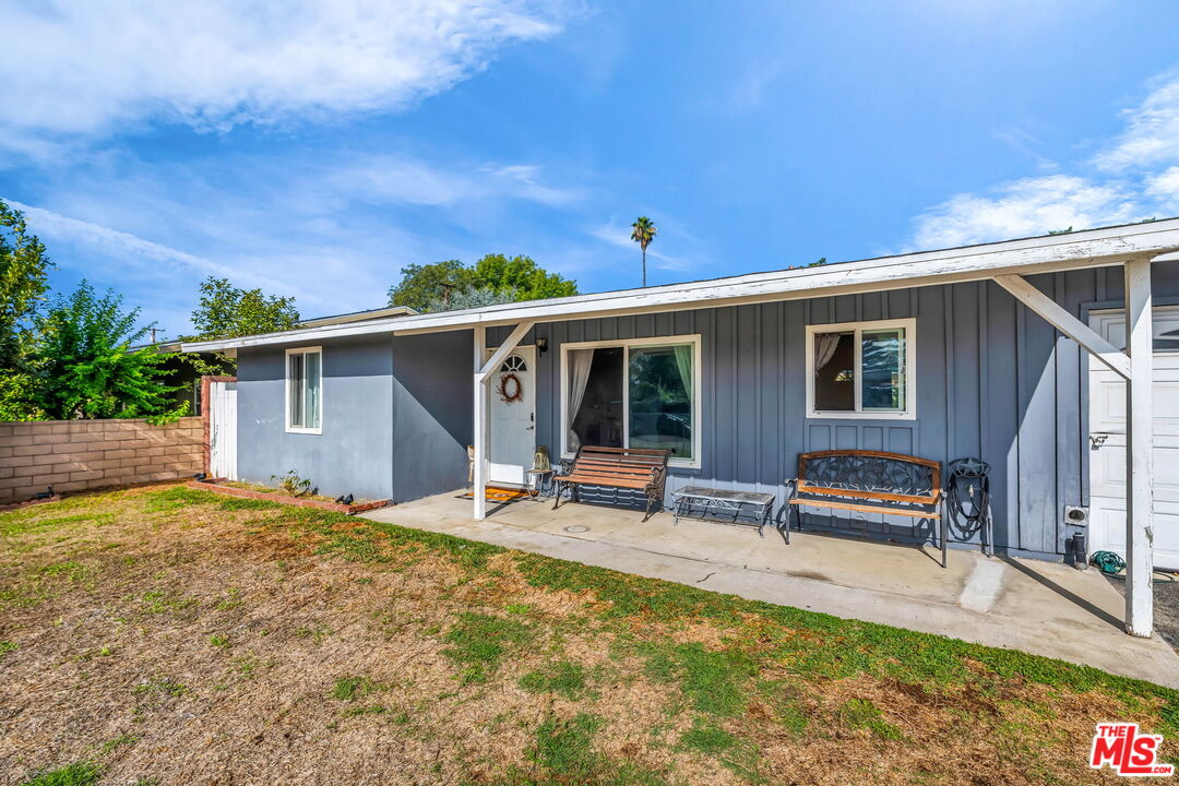 18347 E Bellefont Dr