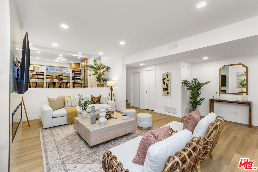 4804 La Villa Marina Unit: J