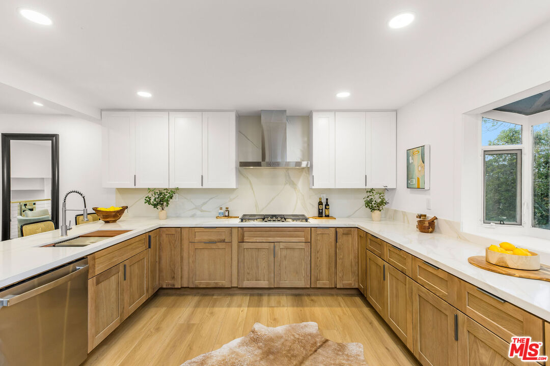 4804 La Villa Marina Unit: J