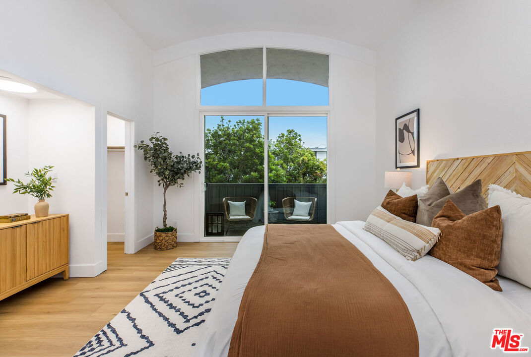 4804 La Villa Marina Unit: J