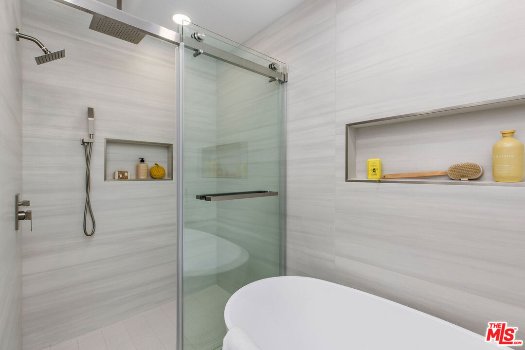 4804 La Villa Marina Unit: J