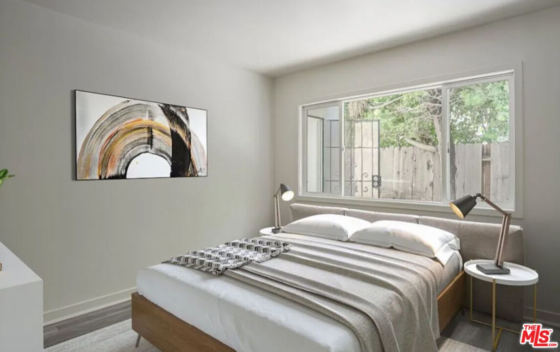 656 Indiana Ave Unit: 2