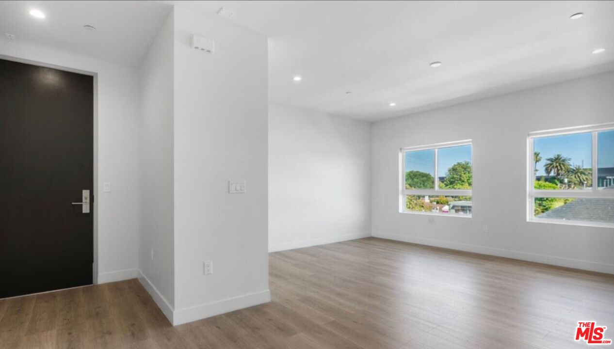 2336 Westwood Blvd Unit: 208