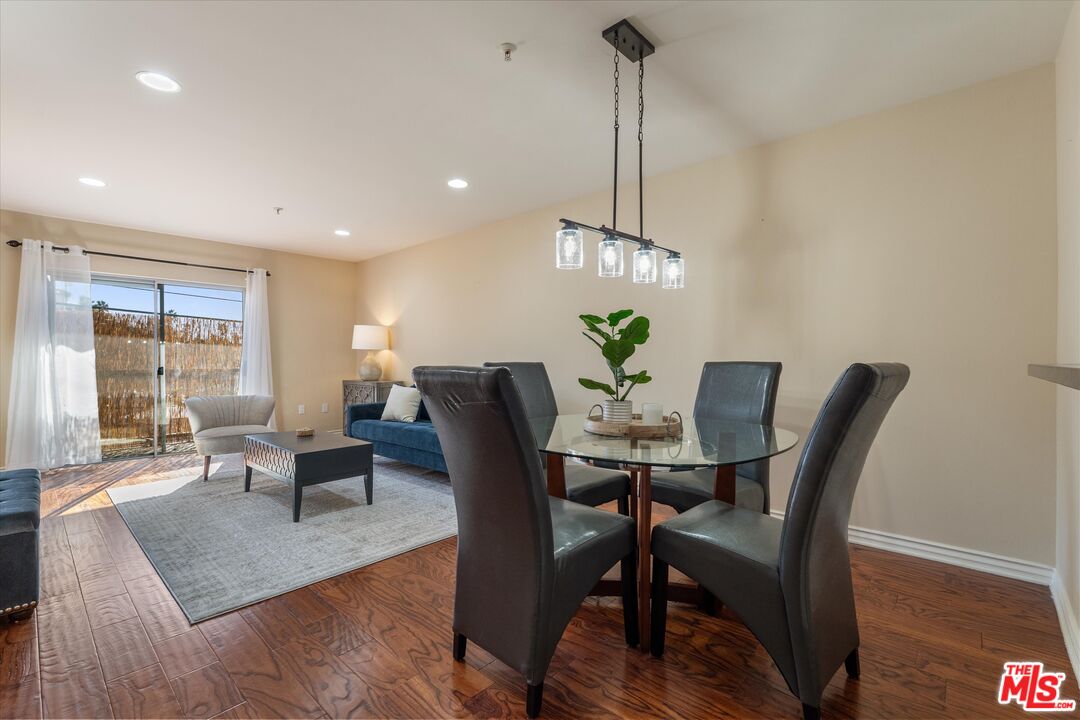 7100 Alvern St Unit: 317