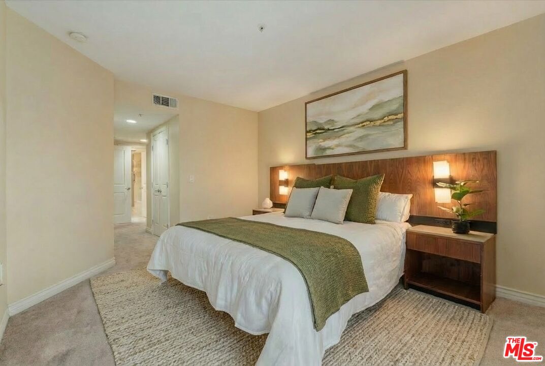 7100 Alvern St Unit: 317