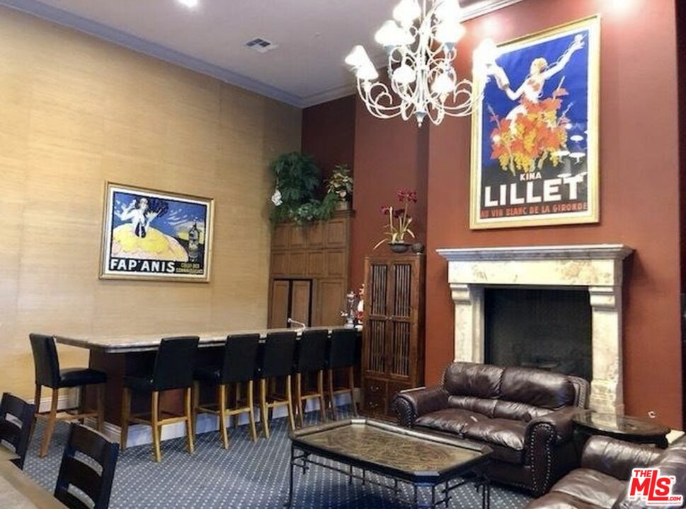 7100 Alvern St Unit: 317