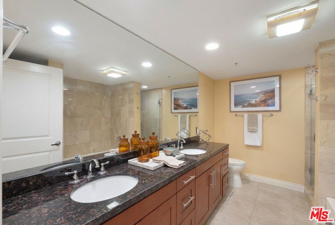 7100 Alvern St Unit: 317