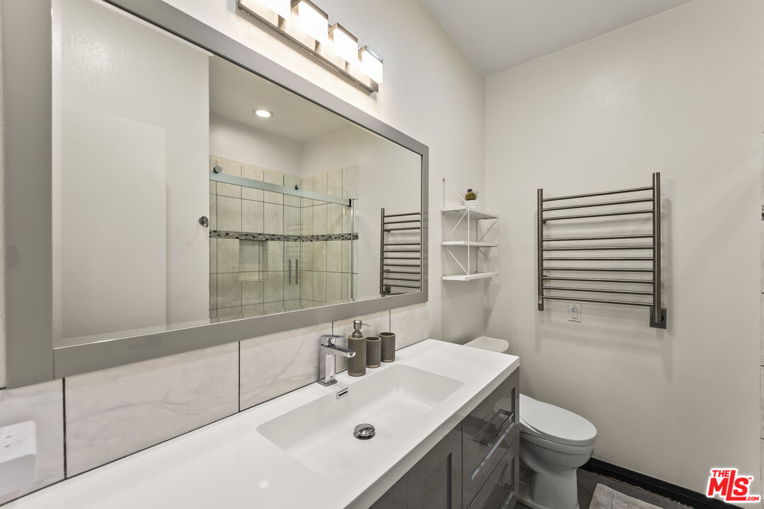 8110 Manitoba St Unit: 114