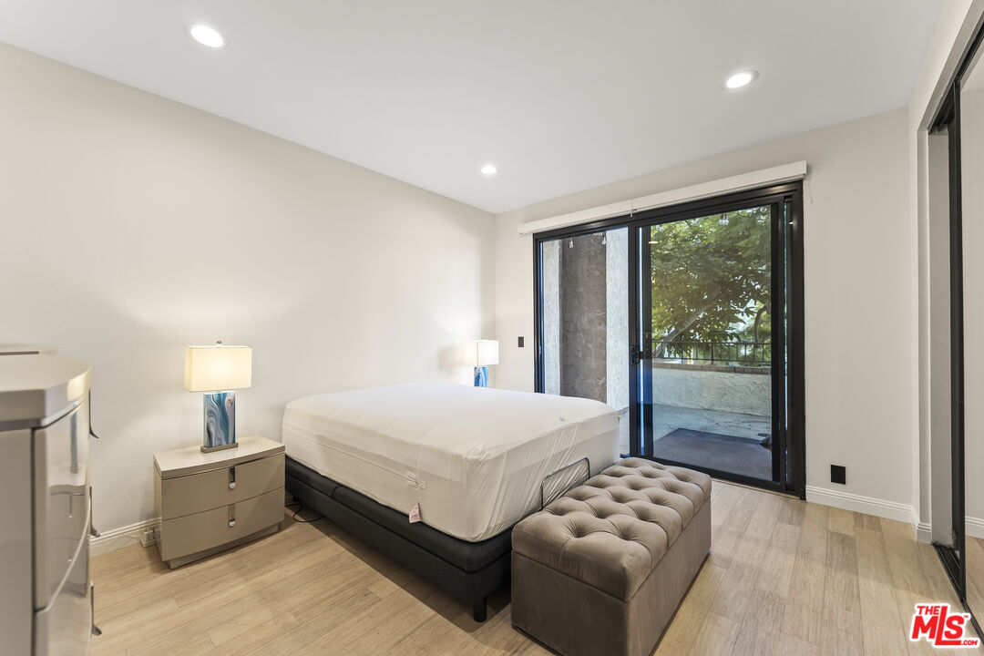 8110 Manitoba St Unit: 114