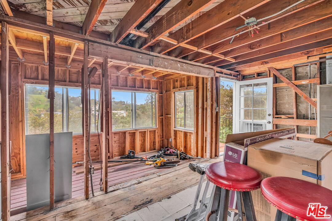 7191 Woodrow Wilson Dr