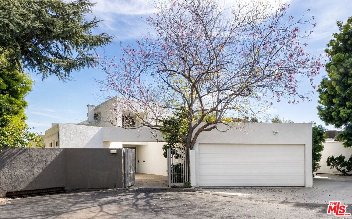 12316 16th Helena Dr