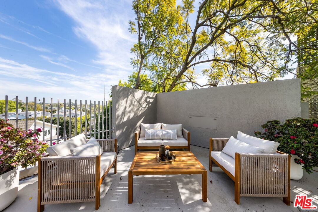 12316 16th Helena Dr