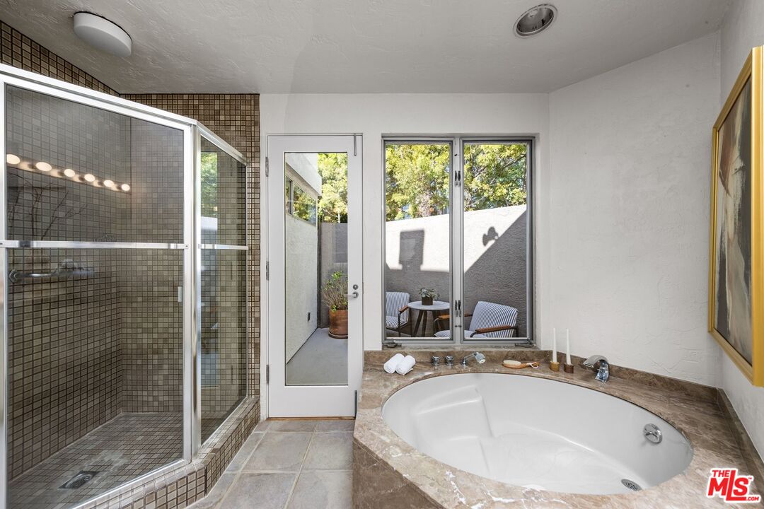 12316 16th Helena Dr