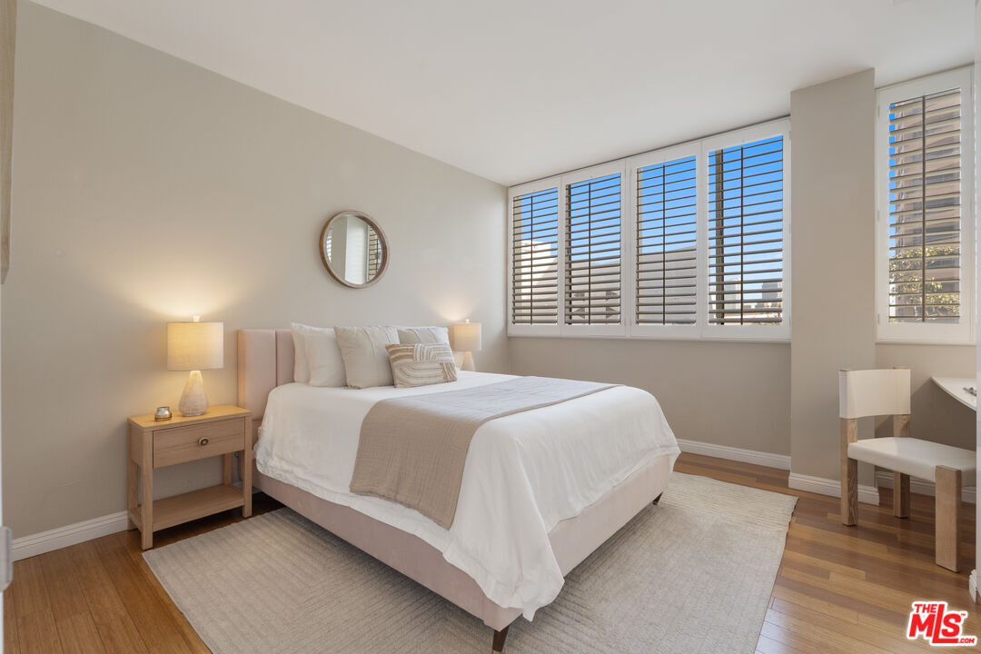 10433 Wilshire Blvd Unit: 301