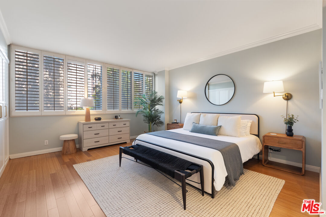 10433 Wilshire Blvd Unit: 301