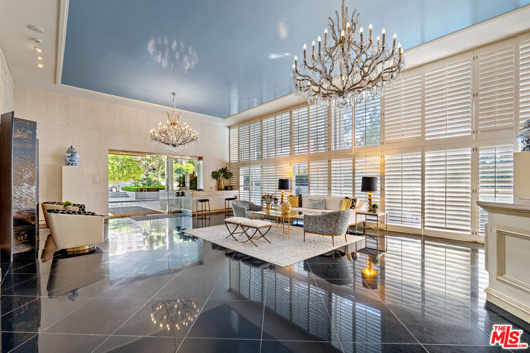 10433 Wilshire Blvd Unit: 301