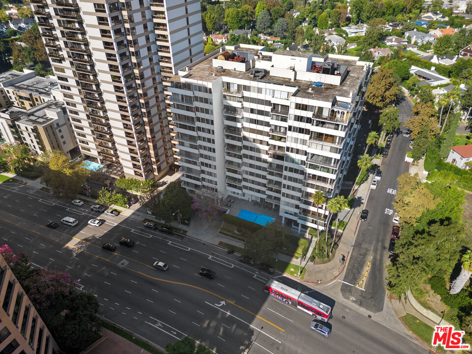 10433 Wilshire Blvd Unit: 301