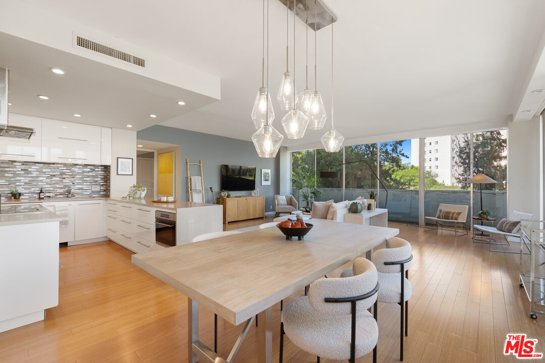 10433 Wilshire Blvd Unit: 301