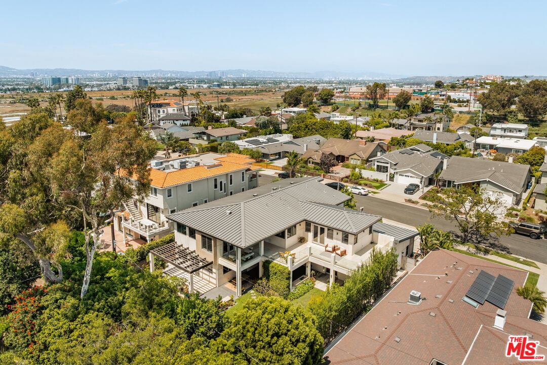 8221 Tuscany Ave