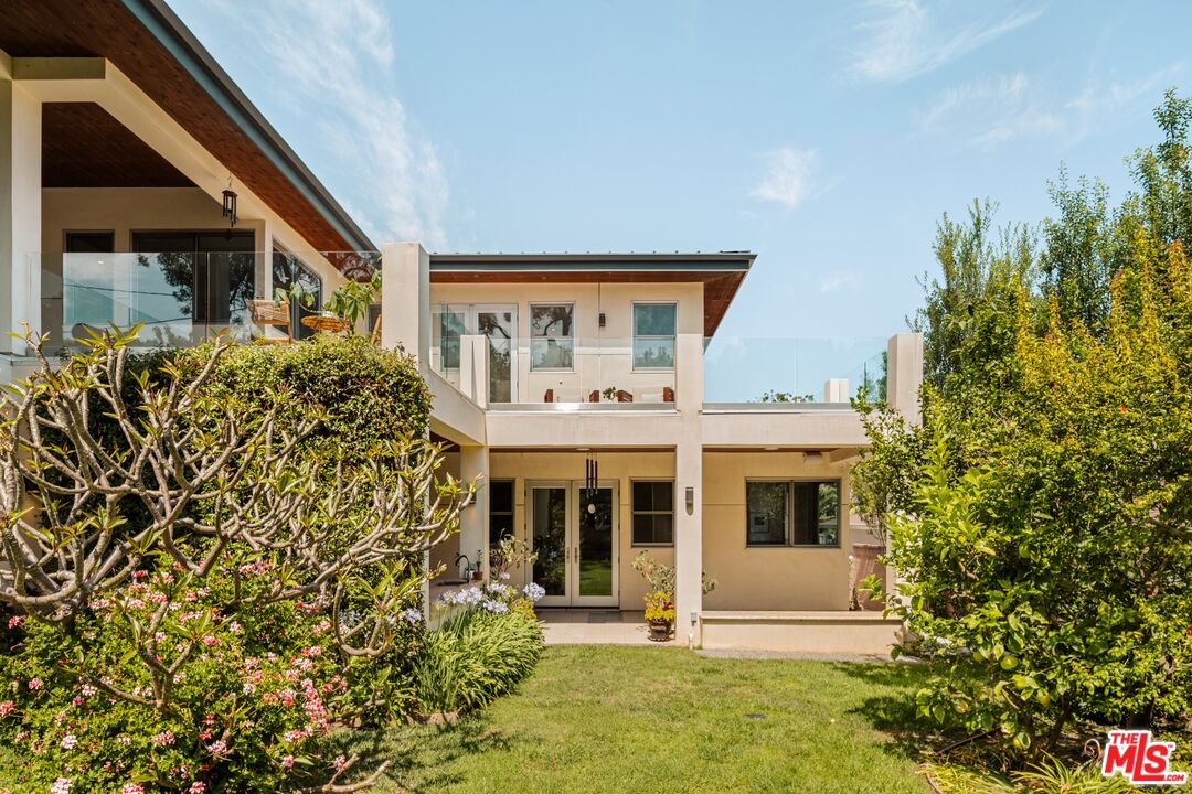 8221 Tuscany Ave