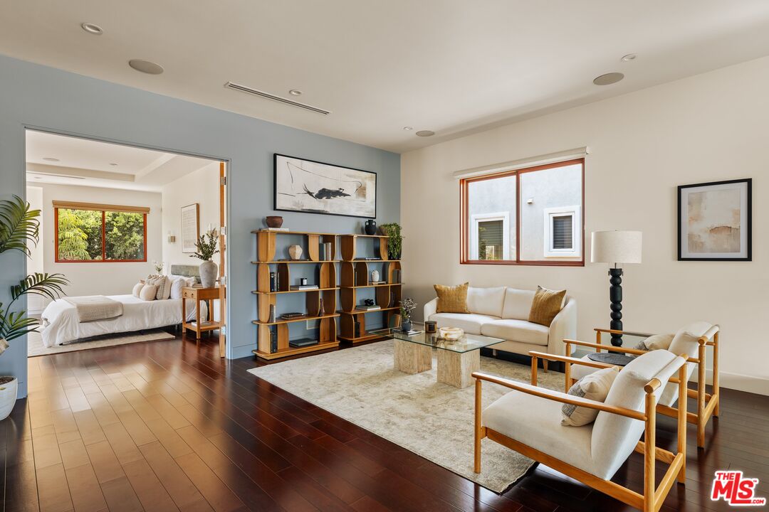 8221 Tuscany Ave